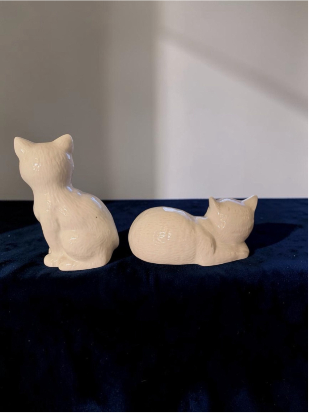 Vintage Ceramic Cat Figurines Set – 5” Sitting & Lying Cats – Cottagecore Decor - Picture 10 of 12
